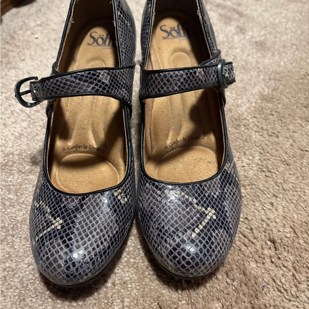Sofft Black Heels with Textured Pattern and Ankle Strap